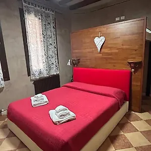 Campiello Tron Venetië